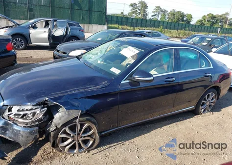 2015 Mercedes-Benz C 300 4Matic/Luxury 4Matic/Sport 4Matic from USA, damaged, VIN 55SWF4KB1FU083770